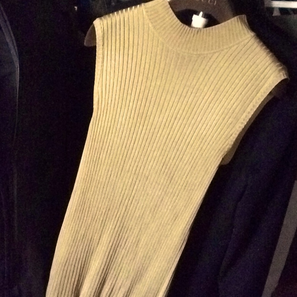 Sleeveless golden tank